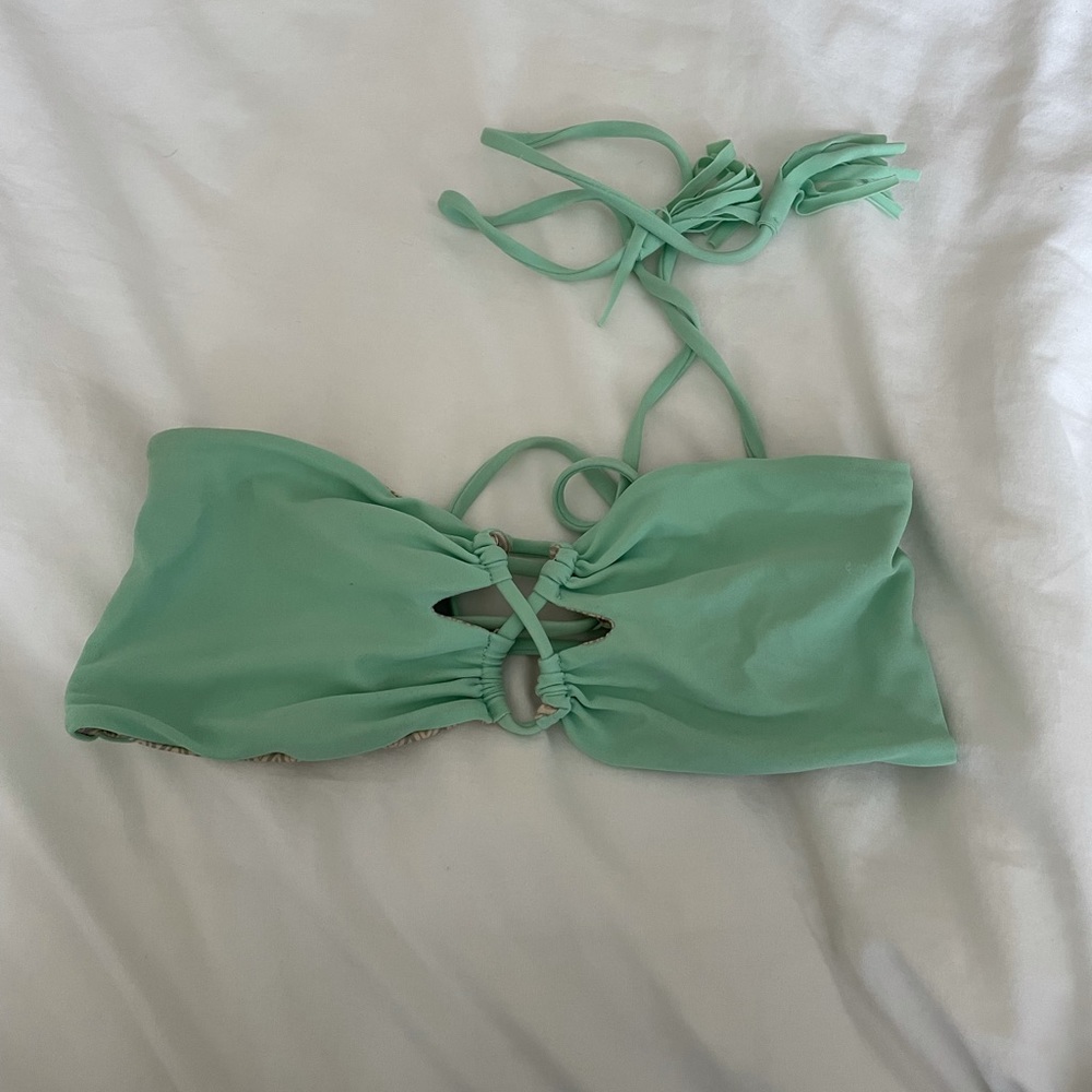 Great condition acacia top